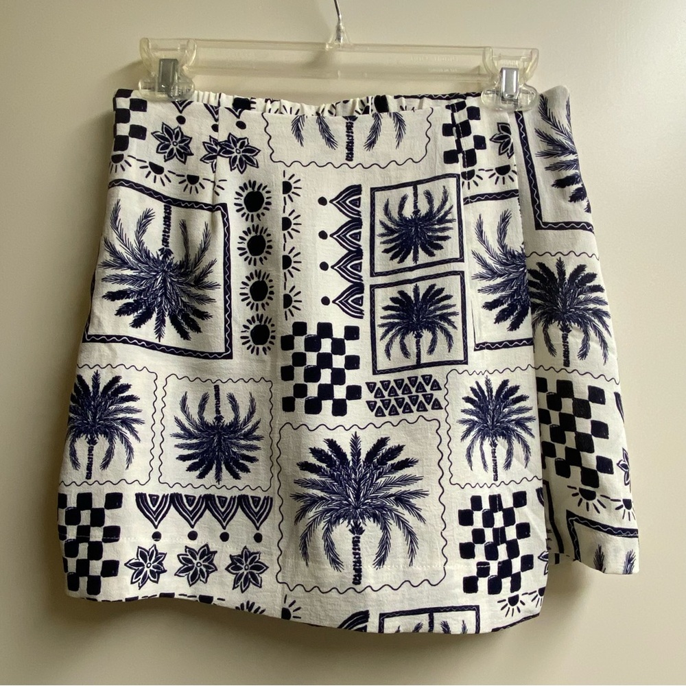 Monteau Los Angeles Blue and White Palm Print Skort
